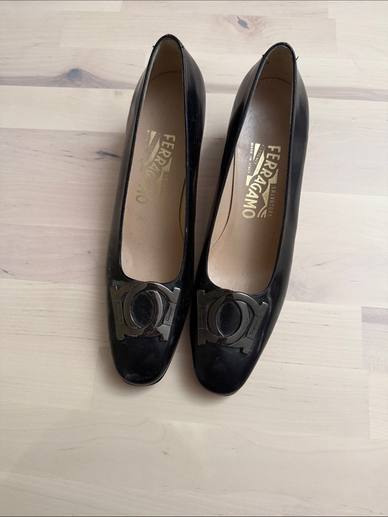Salvatore Ferragamo Shoes - Salvatore Ferragamo Black Patent Leather Vara-Style Flats